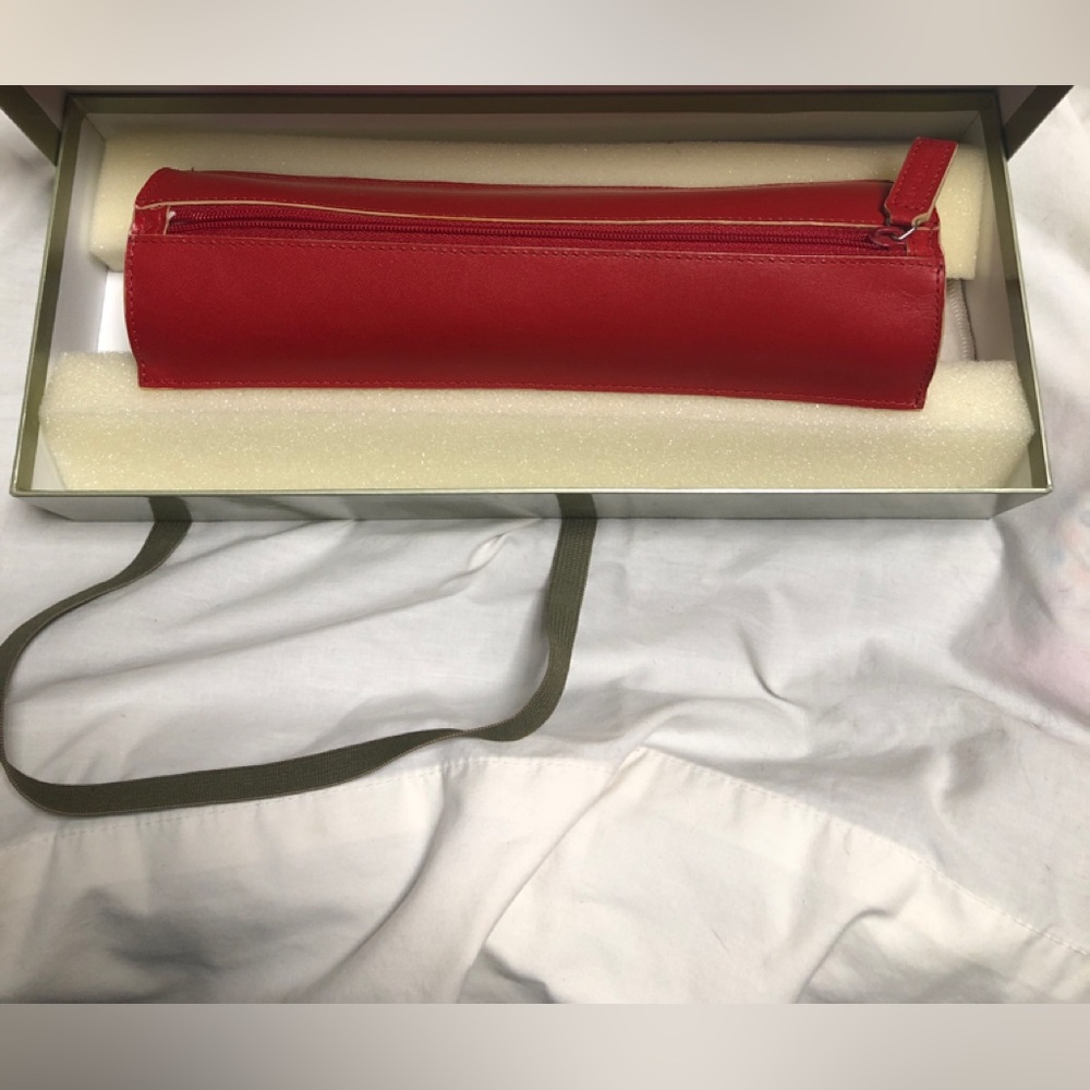 Levenger Red Leather Zippered Bookweight - RARE
